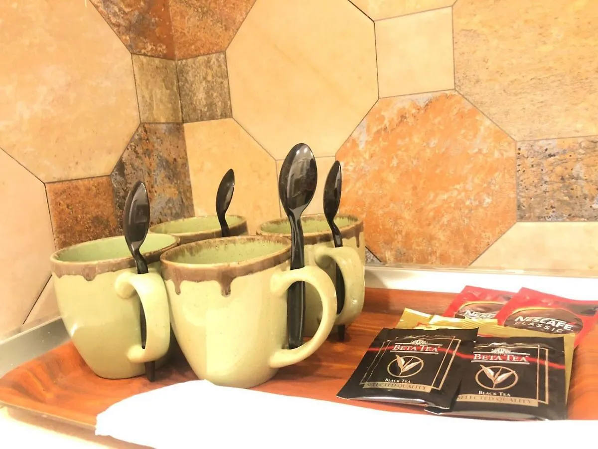 Utopia Hotel Баку 0*,